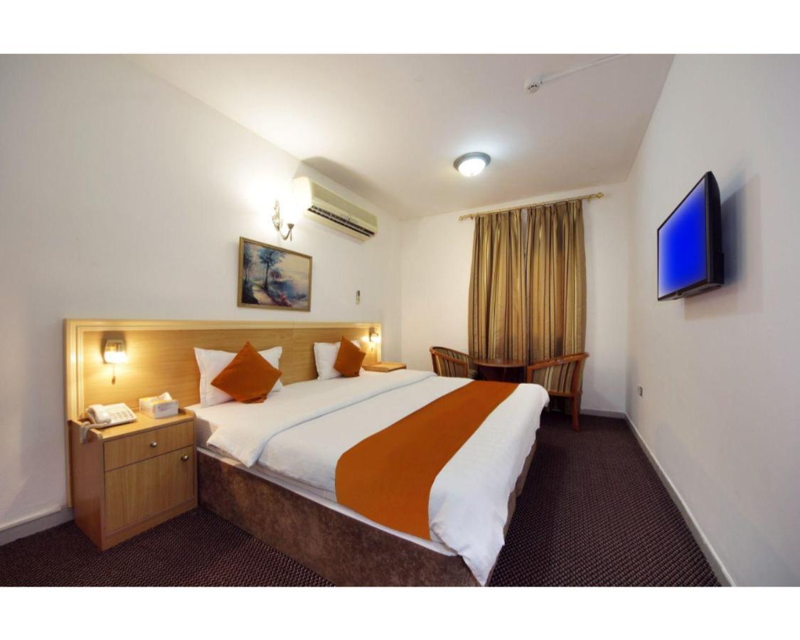 דובאי Dallas Hotel מראה חיצוני תמונה
